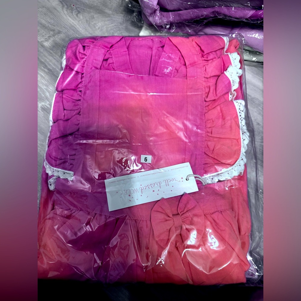 Size 6 well dressed wolf maxi dress